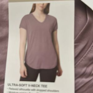 MONDETTA LADIES ULTRA - SOFT V-NECK TEE